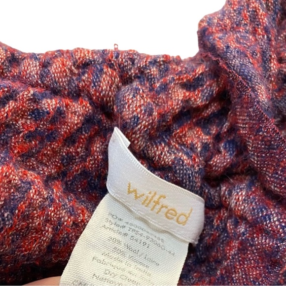 Aritzia WILFRED Infinity Scarf Wrap - Picture 2 of 3